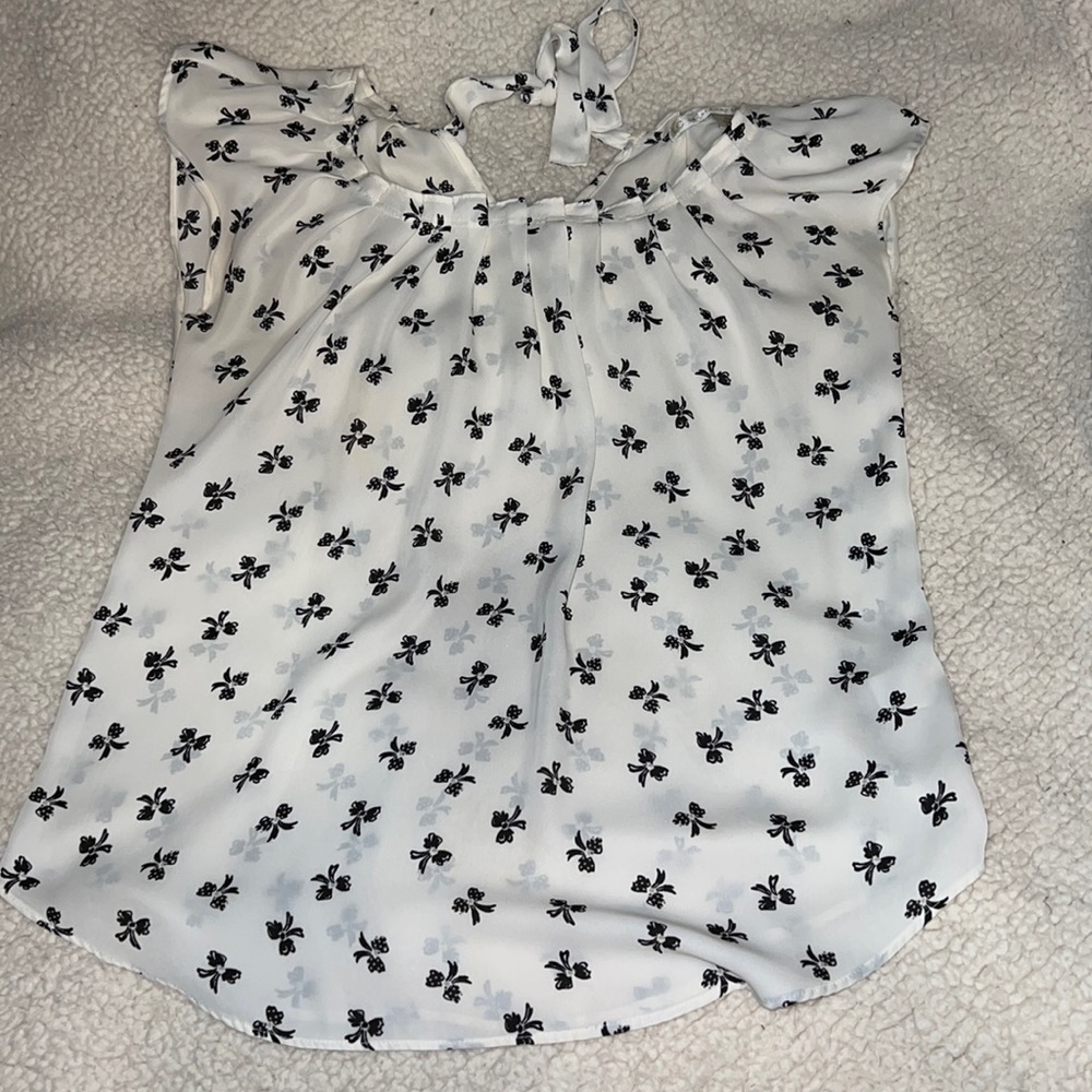 LAUREN Conrad blouse